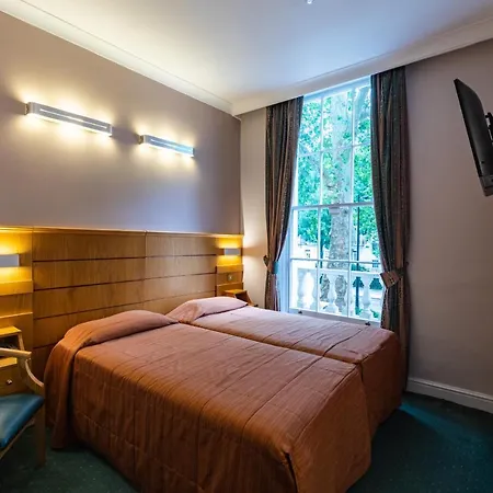 The Nayland 3*