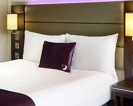 Premier London Sutton 3* سوتون