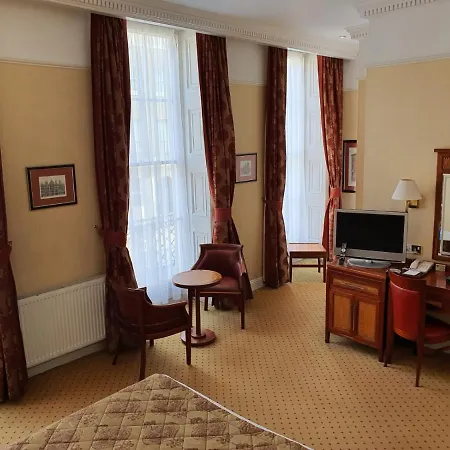 Grange Clarendon Szálloda