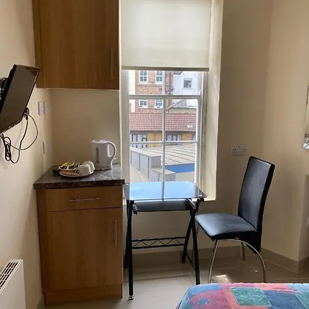 Seven Dials Annexe 3*