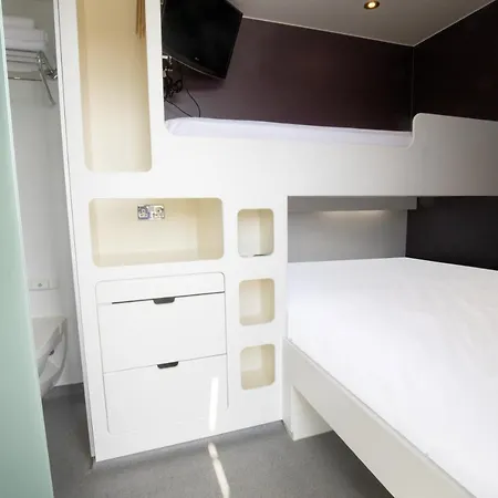 Snoozebox Olympic Park *