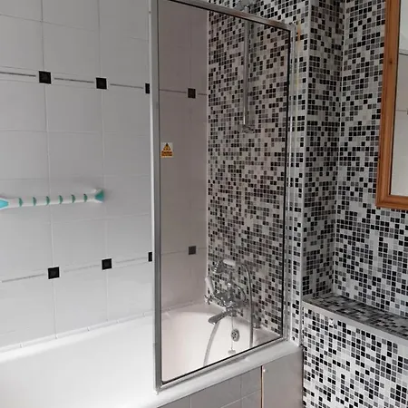 Hotel Crescent 3*