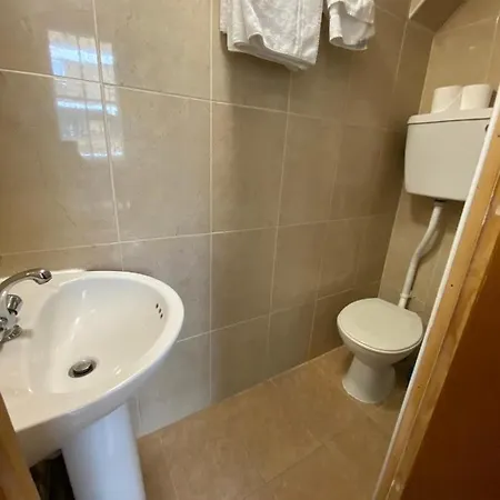 Seven Dials Annexe Hotel 3*