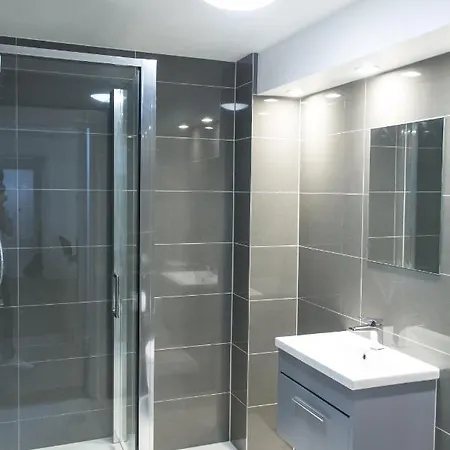 Aparthotel Mansion House With Spacious Close To Excel And Canarywharf