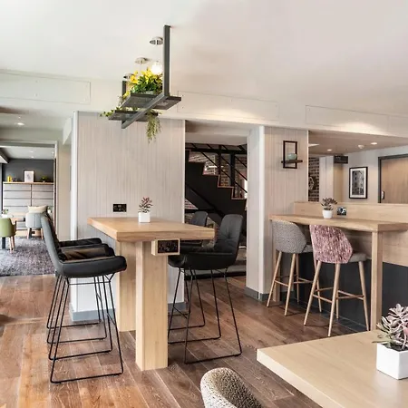 Point A Paddington Hotel 3*