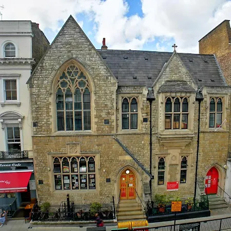 Lancaster Hall Hotel 3*