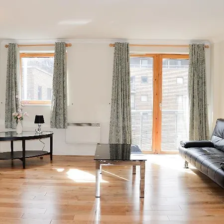 Hotel Oyo 139 Meridian Place 2 Bed
