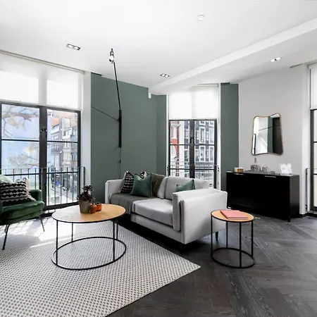 Luxury In Soho - Oxford Street *