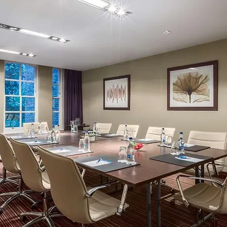 Nh Kensington Hotel 4*