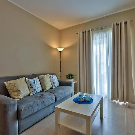 Spinola Park - Duplex Top Floor With Terrace