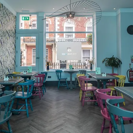 Paddington Park 3*