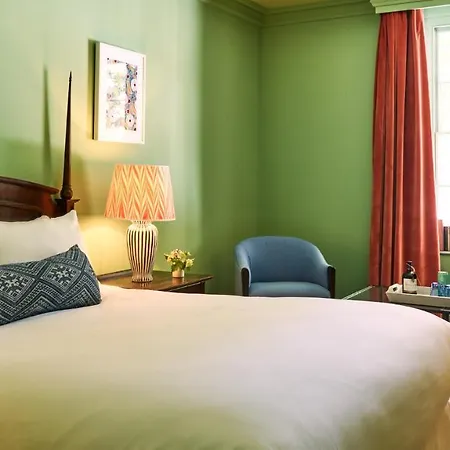 Hotel The Mitre, Hampton Court