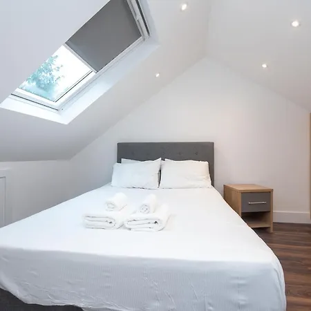 Beautiful In Gorgeous Location London