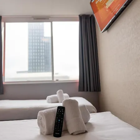 Easyhotel Hotel 2*