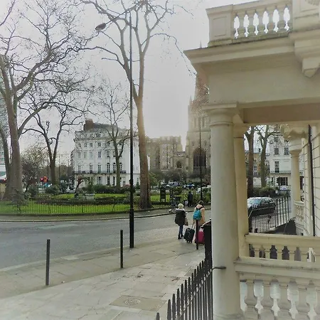 Lancaster Court Hotel London