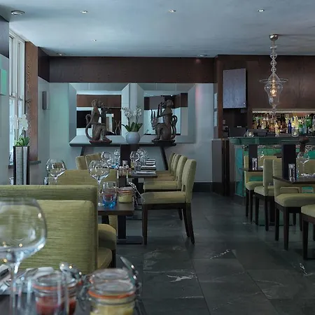 Radisson Blu Hotel, Marble Arch - Formerly Sussex Hotel 4*