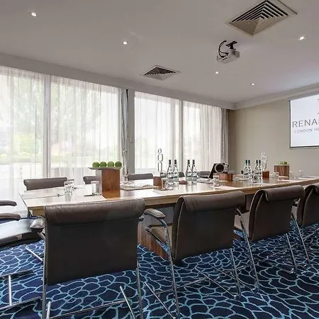 Renaissance London Heathrow 4*