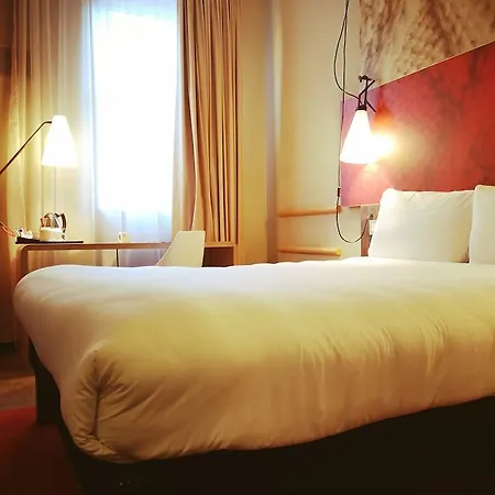 Ibis Greenwich