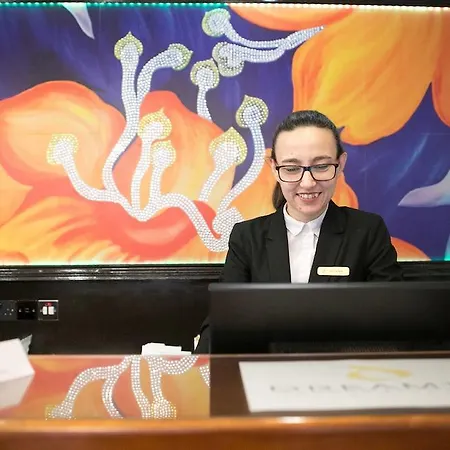 Dreamtel Kensington Hotel 3*