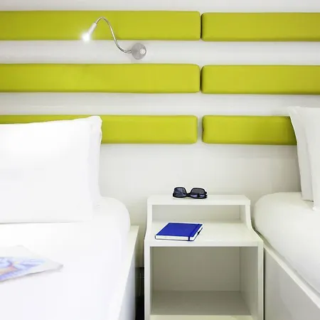 Hotel Ibis Styles London 3*