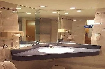 快捷假日皇家公园酒店 3* 伦敦