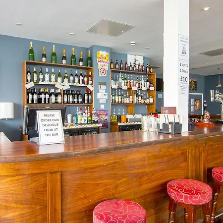 Otel Ruskin 3*