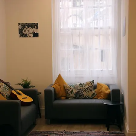 Onefam Notting Hill Hostel London