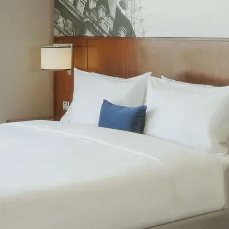 Hotel Hyatt Place West London Hayes 4*