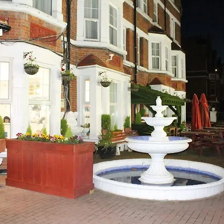 Clapham South Belvedere Hotel 2*