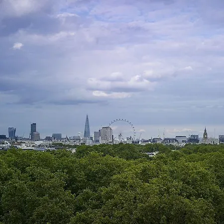 Sheraton Grand Park Lane Hotel 5*