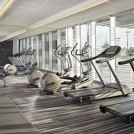 Aloft Excel 4* London