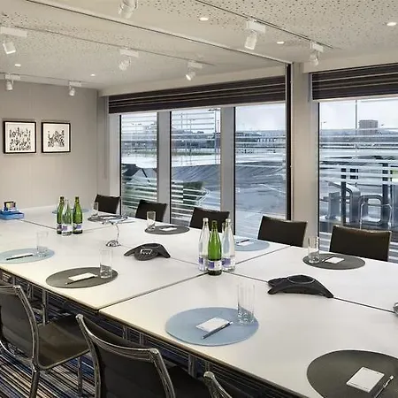 Aloft Excel 4*