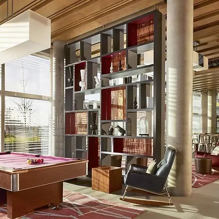 Отель Aloft Excel 4*