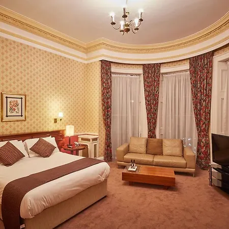 The Diplomat Hotel 3*