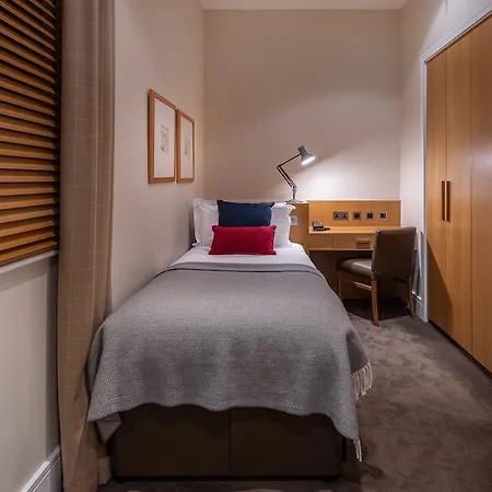 The Resident Kensington Hotel London