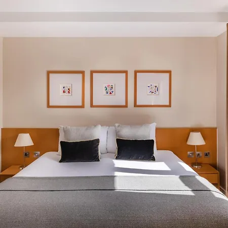 The Resident Kensington Hotel London