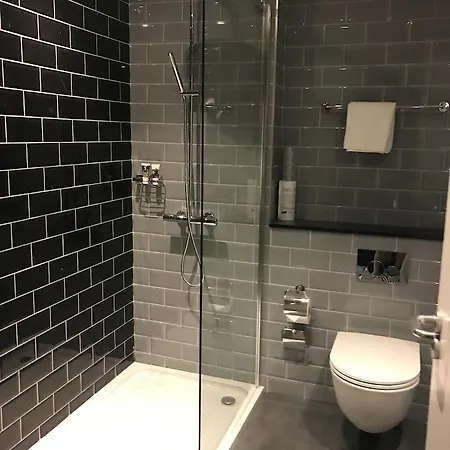 Hunton Park 4*