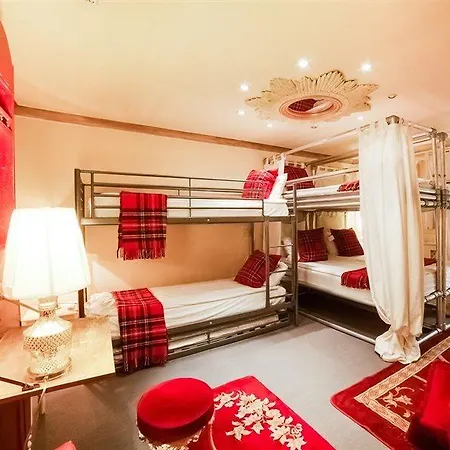 Oyo Hotel 2*