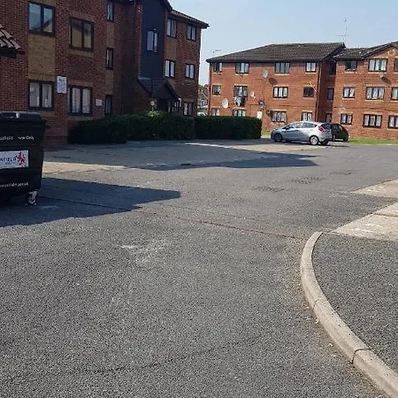 One Bedroom Flat, Granary Road *