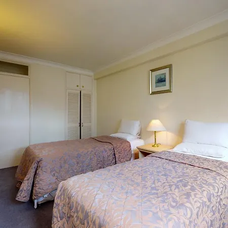 Aparthotel Hertford Court