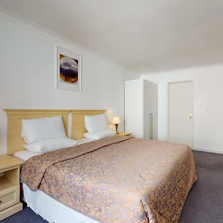 Hertford Court Aparthotel London