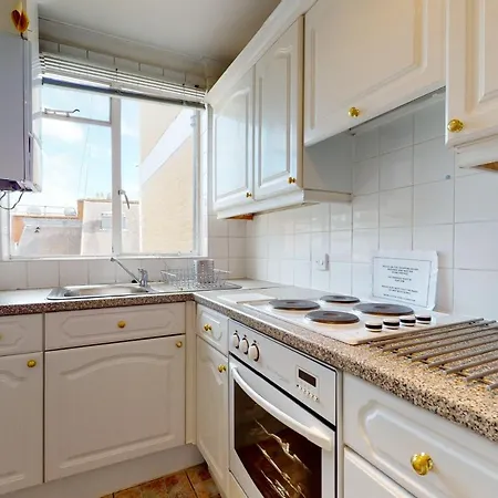Aparthotel Hertford Court London