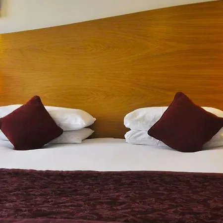 Отель Kensington Court - Earls Court