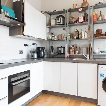 Pass The Keys Trendy 2Br Walthamstow Apartment- Perfect Location