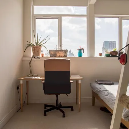 Pass The Keys Trendy 2Br Walthamstow Apartment- Perfect Location London