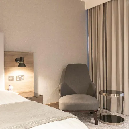 Crowne Plaza London - Kingston By Ihg 4* Surbiton