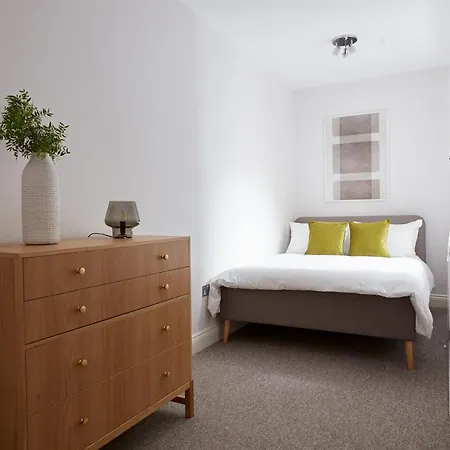 Sonder At Virginia House, Bloomsbury