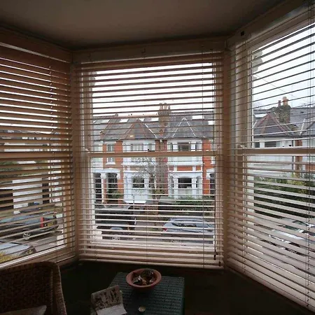 Alexandra House - Three Bedroom House