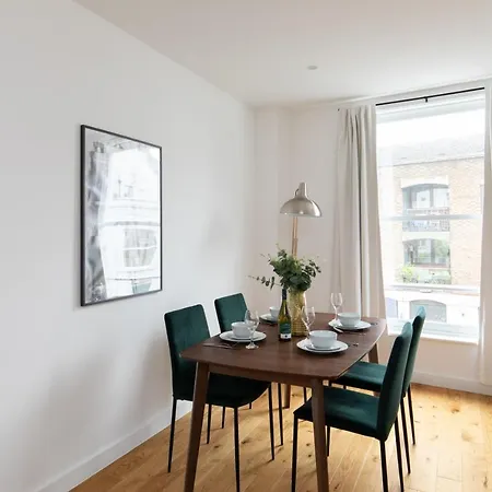 아파트 - Luxury And Spacious With Balcony 런던