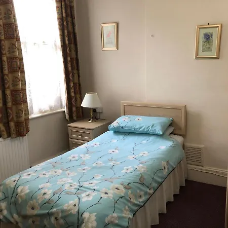 St. James's Guest house 3*